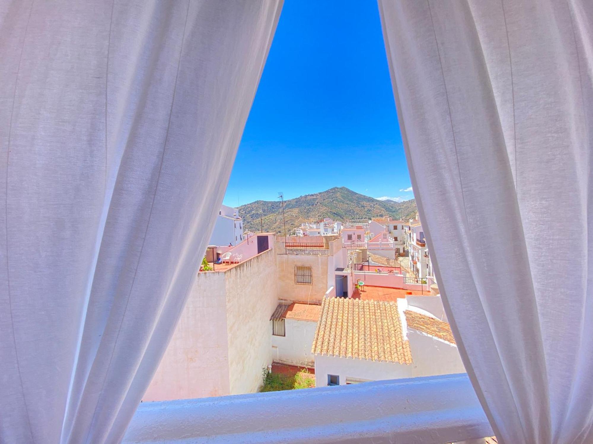 Casa Miguel - 3 Beautiful Apartments Availabe Sayalonga Esterno foto